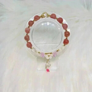 Lily Crystal Crystal Bracelet